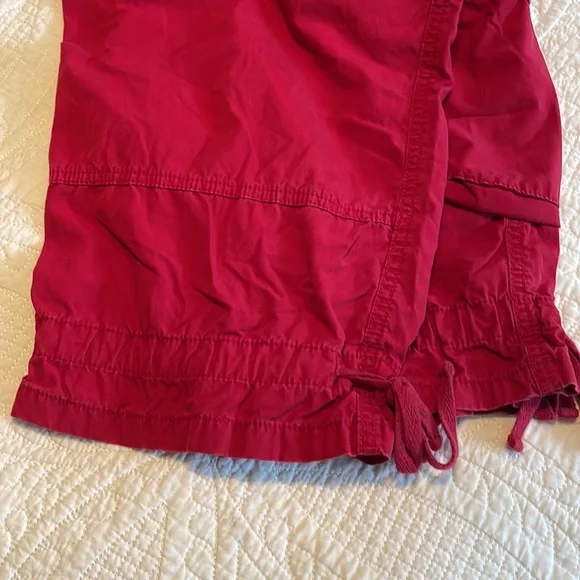 London Jean Chino Capris.  Red.  Size 14 - Picture 4 of 12